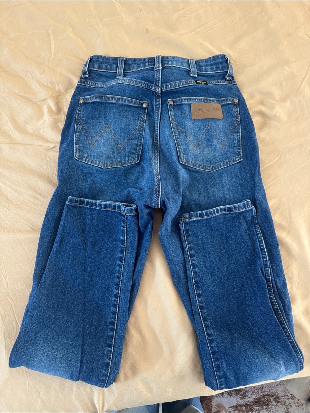 Wrangler Women's Dark Blue High-Rise Jeans with Signature Back Pockets
